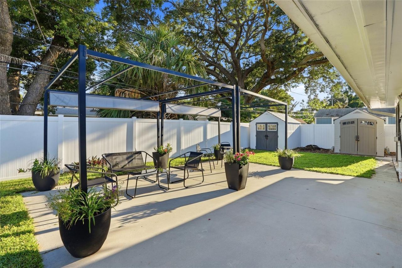 6900 10th Avenue N, Saint Petersburg, FL 33710 Photo