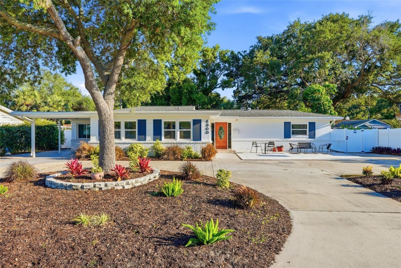 6900 10th Avenue N, Saint Petersburg, FL 33710 Photo