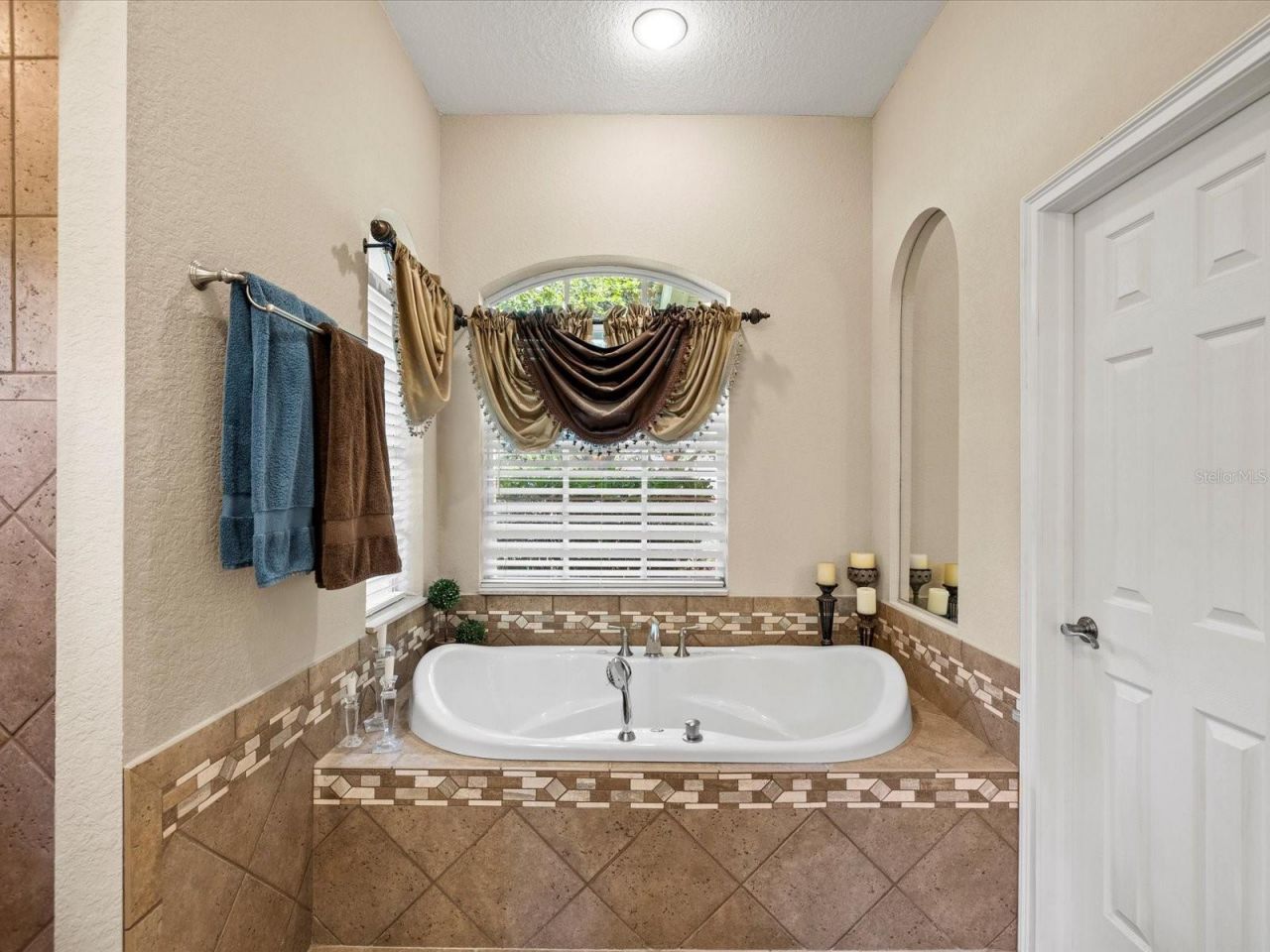 19617 Eagle Crest Drive , Lutz, FL 33549 Photo