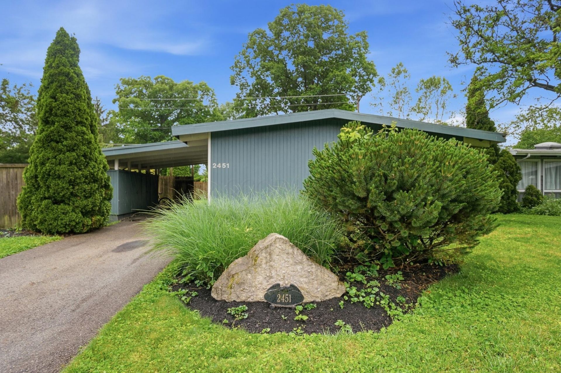 2451 Edgevale Road , Columbus, OH 43221 Main Photo