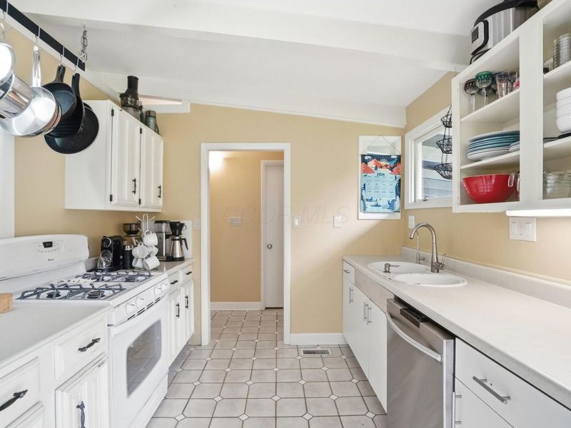 2451 Edgevale Road, Columbus, OH 43221 Photo 21