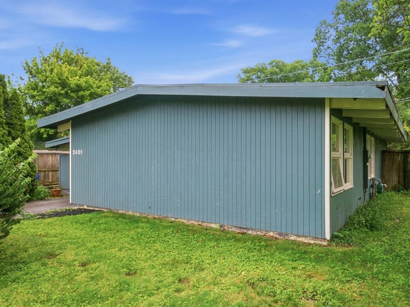 2451 Edgevale Road, Columbus, OH 43221 Photo 5