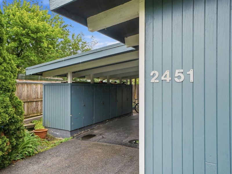 2451 Edgevale Road, Columbus, OH 43221 Photo 6