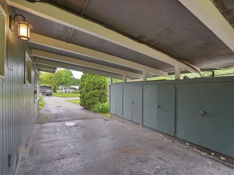 2451 Edgevale Road, Columbus, OH 43221 Photo 8