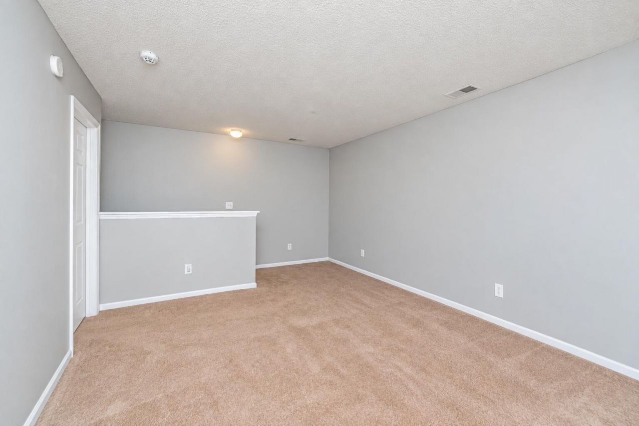 108 Tyron Road Photo 10