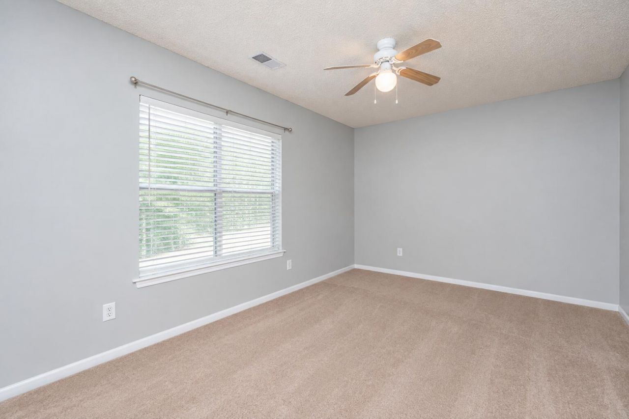 108 Tyron Road Photo 17