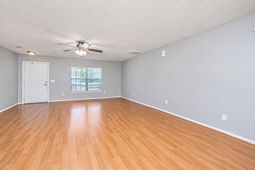 108 Tyron Road photo 4