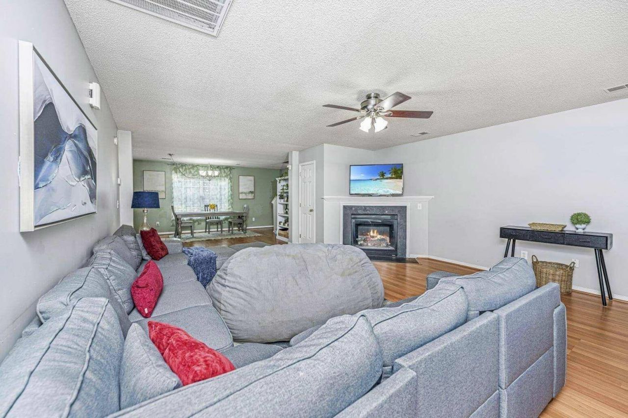 108 Tyron Road Photo 7