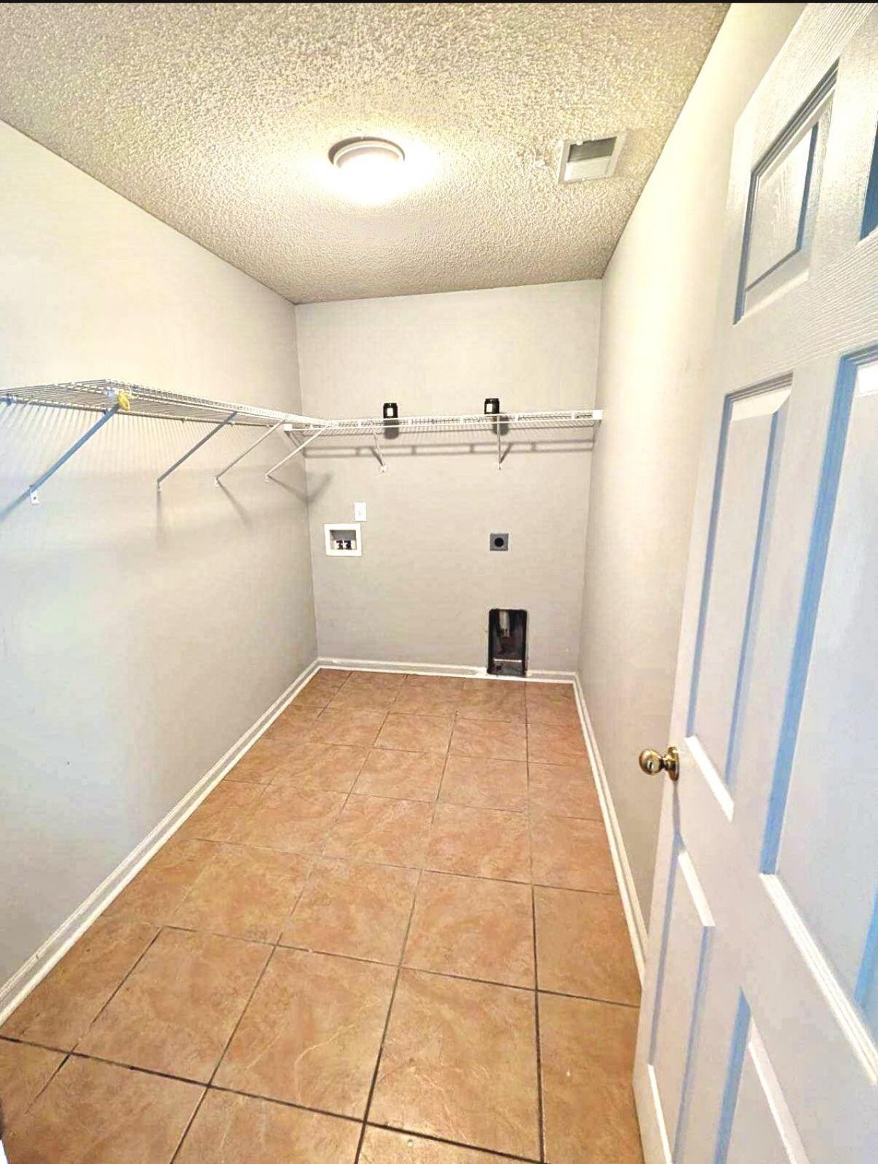108 Tyron Road Photo 9