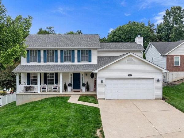 5916 Cardinal Creek Drive , Oakville, MO 63129