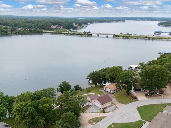 2810 Harber Loop Drive , Grove, OK 74344