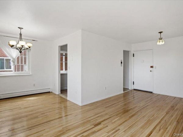 900 Midland Avenue , Unit 2D, Yonkers, NY 10704