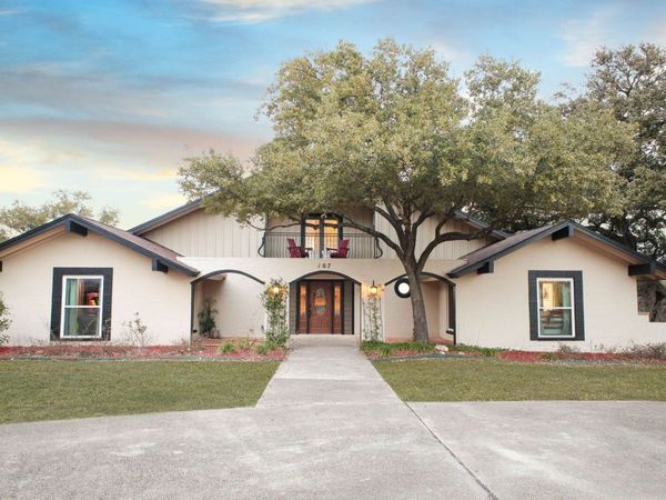 107 WICKFORD WAY, San Antonio, TX 78213