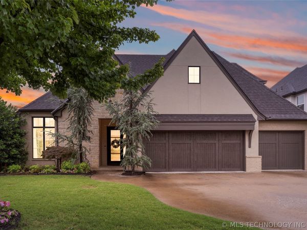 1120 E 37th Place , Tulsa, OK 74105