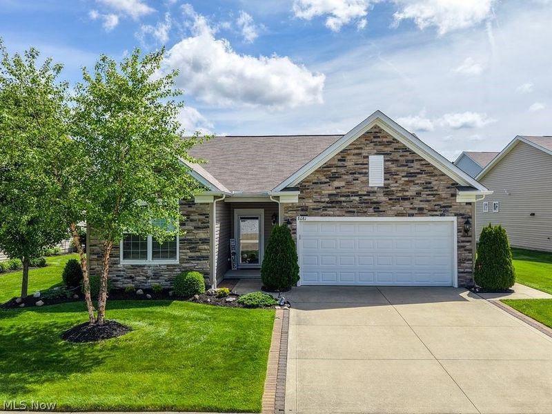 8081 Parkcroft Drive, Mentor, OH 44060 Photo 1