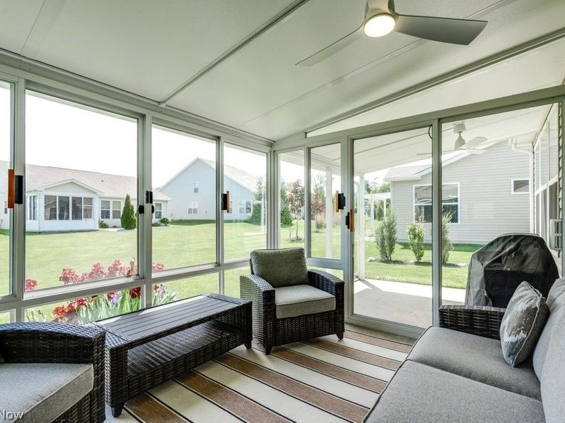 8081 Parkcroft Drive, Mentor, OH 44060 Photo 12