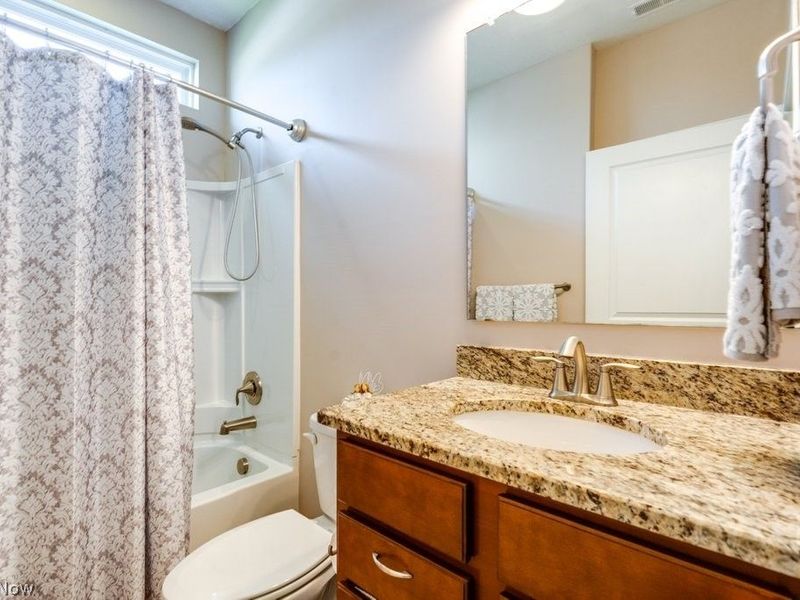 8081 Parkcroft Drive, Mentor, OH 44060 Photo 22