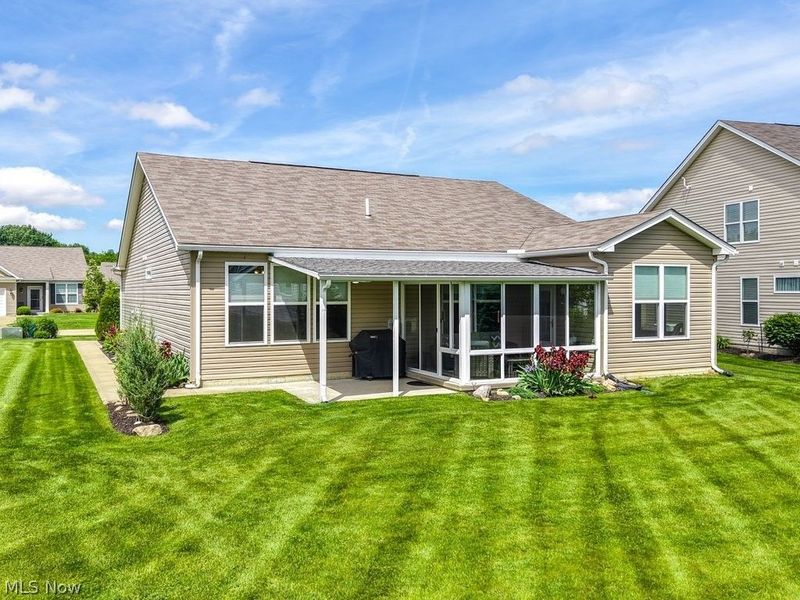8081 Parkcroft Drive, Mentor, OH 44060 Photo 4