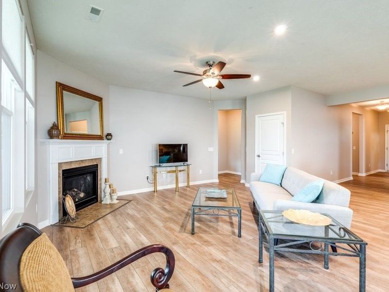8081 Parkcroft Drive, Mentor, OH 44060 Photo 9
