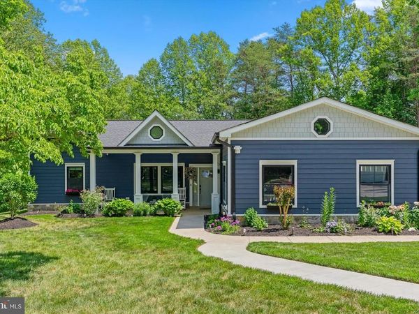 6413 DAVIS FORD ROAD , MANASSAS, VA 20111