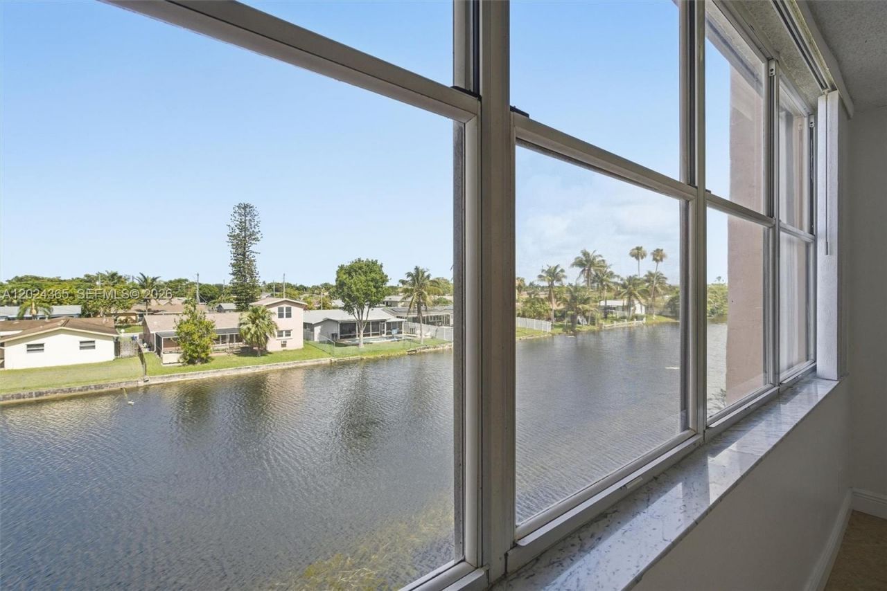 2521 NW 104th Ave , Unit 302, Sunrise, FL 33322 Photo