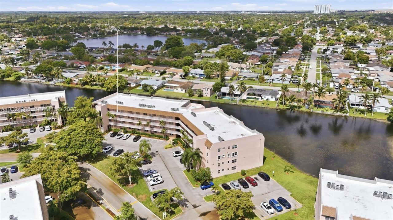 2521 NW 104th Ave , Unit 302, Sunrise, FL 33322 Photo