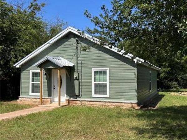 805 Green Street, Comanche, TX 76442