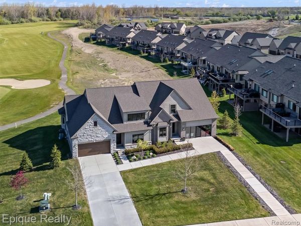 181 E Market Street, Oxford Twp, MI 48371