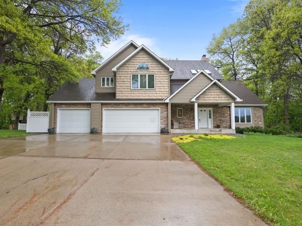 850 Meadowlawn Court , Sartell, MN 56377