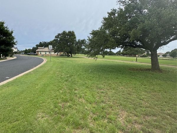 112 Limestone DR, Georgetown, TX 78628