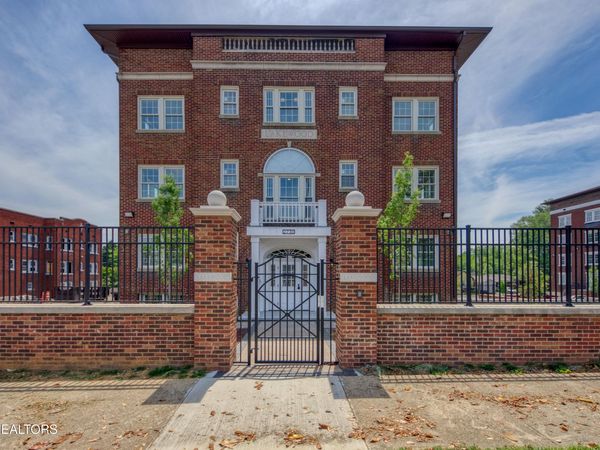 2730 E Magnolia Ave, Knoxville, TN 37914