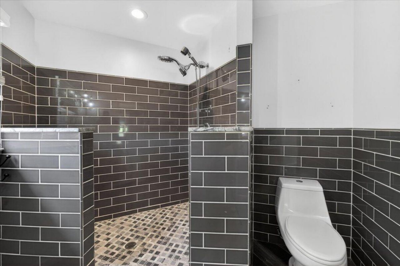 4761 Farmal Street Photo 27