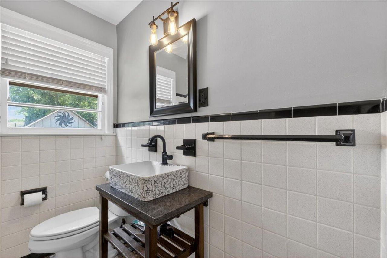 4761 Farmal Street Photo 30