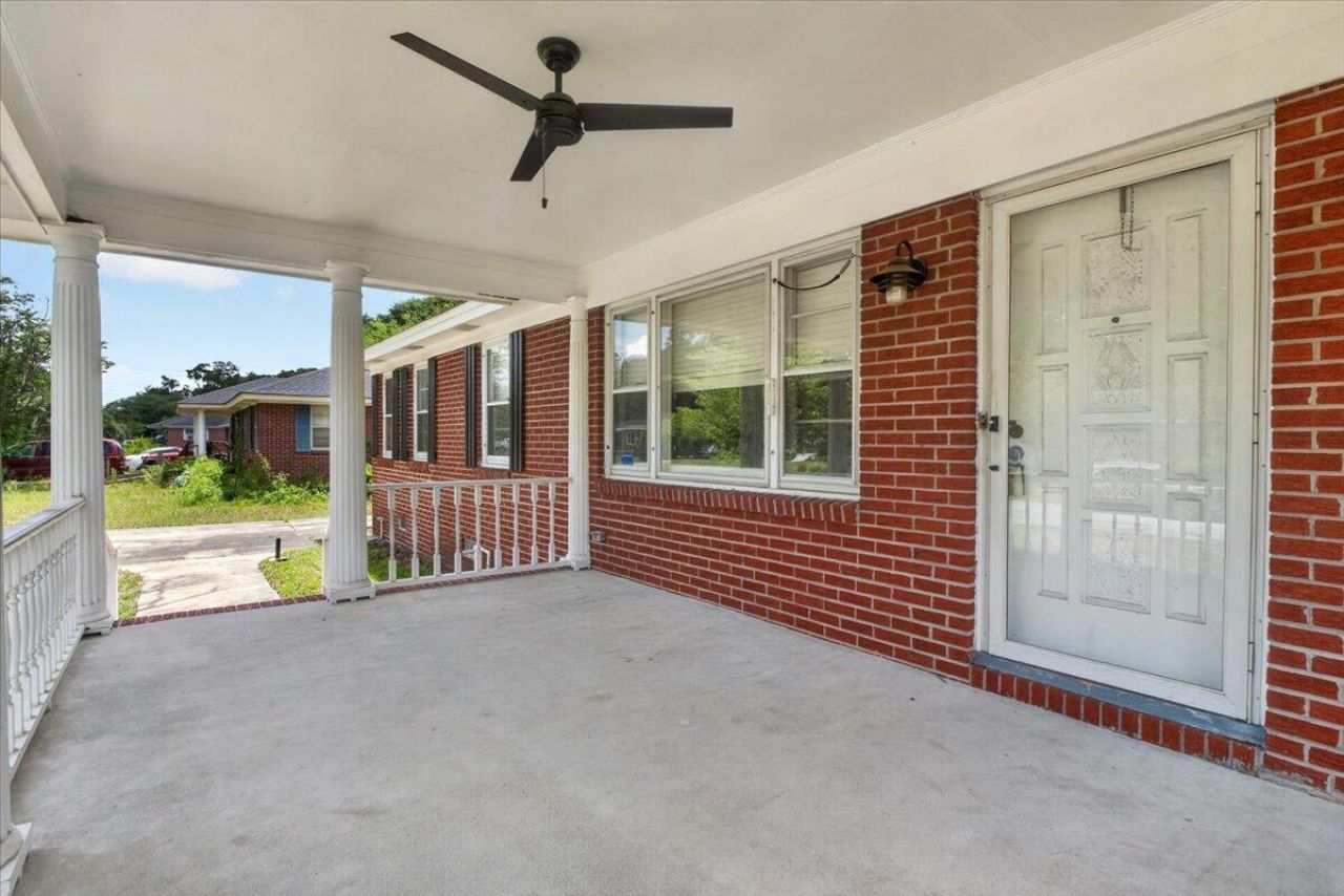 4761 Farmal Street Photo 5
