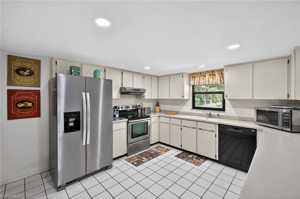 5284 Concord Way, Fort Myers, FL 33907 Photo