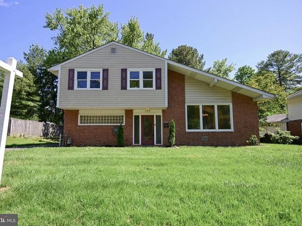 916 BEAVERBANK CIRCLE, BALTIMORE, MD 21286