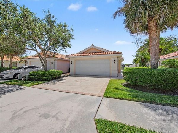 8357 Double Tree Dr Drive, Hobe Sound, FL 33455