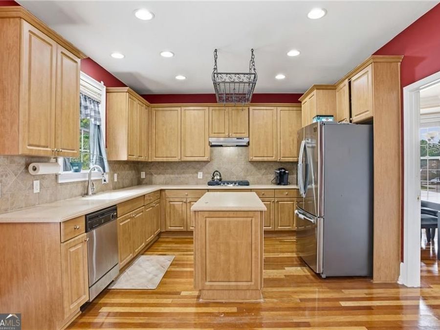 Property Image 12