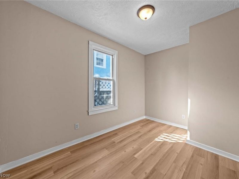 3325 W 98th Street , Cleveland, OH 44102 Photo 14