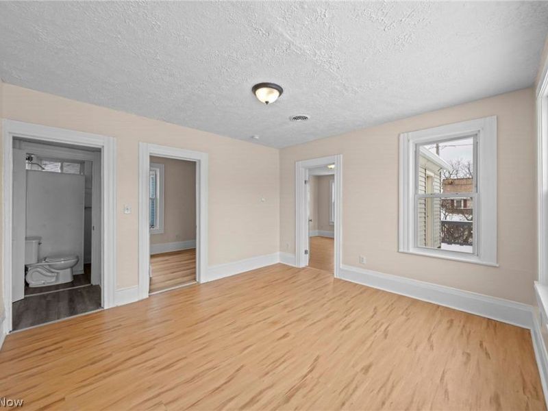3325 W 98th Street , Cleveland, OH 44102 Photo 22