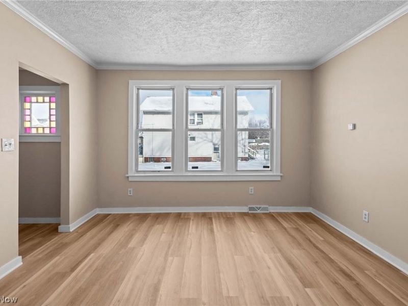 3325 W 98th Street , Cleveland, OH 44102 Photo 7