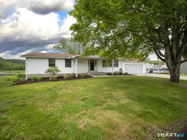 6 Warren , Woodbridge, CT 06525