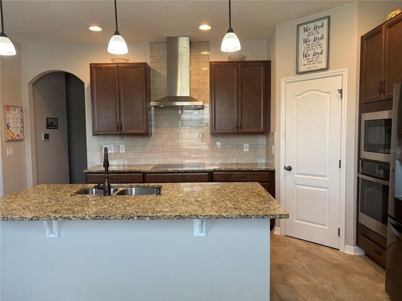 17042 Crestmont Boulevard , Clermont, FL 34711 Photo