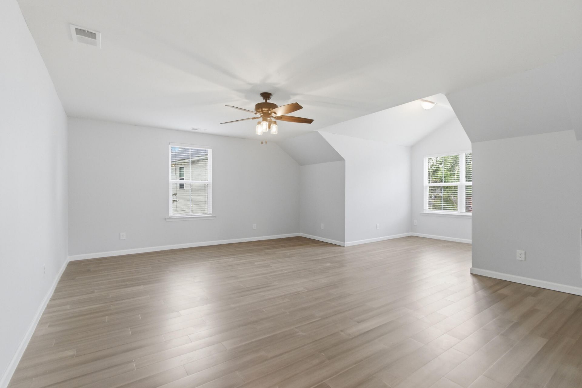 128 Swan Drive Photo 19
