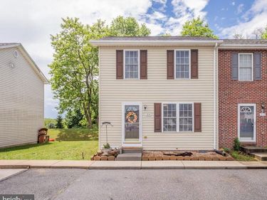 214 KADIES LANE, EDINBURG, VA 22824