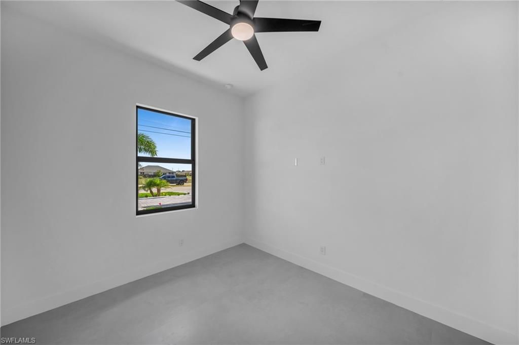 1049 Embers Pkwy W, Cape Coral, FL 33993 Photo