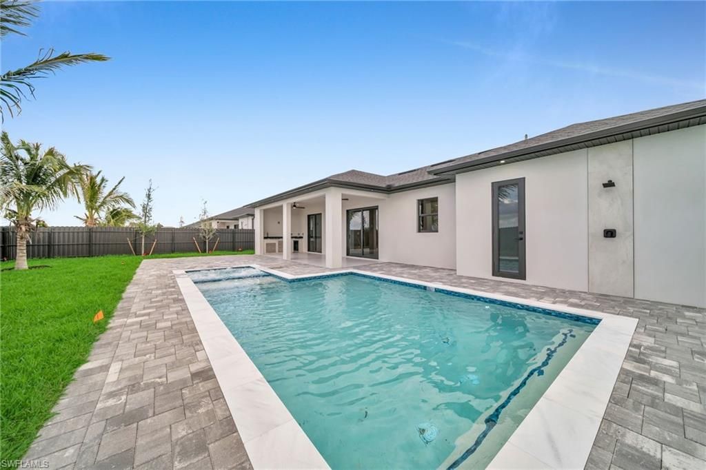 1049 Embers Pkwy W, Cape Coral, FL 33993 Photo