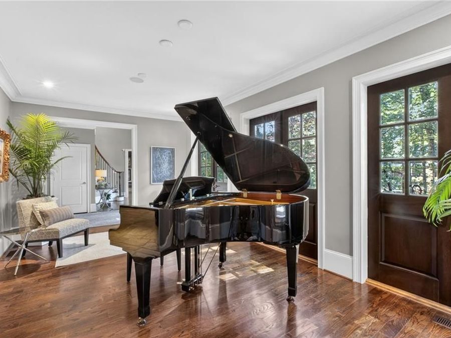 Property Image 8