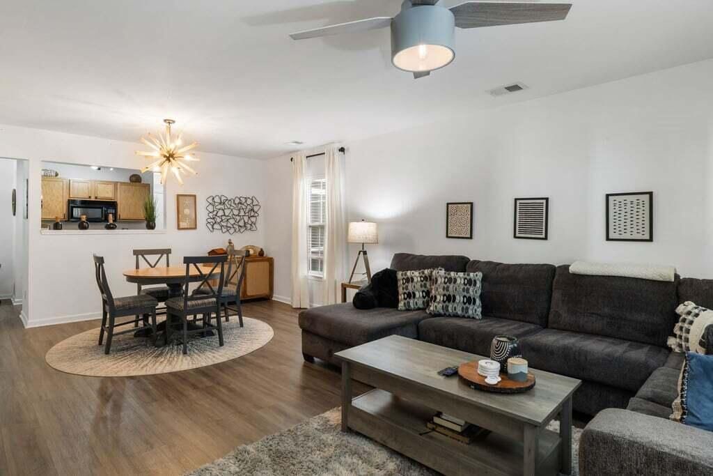 1207 Vistiana Drive Photo 10