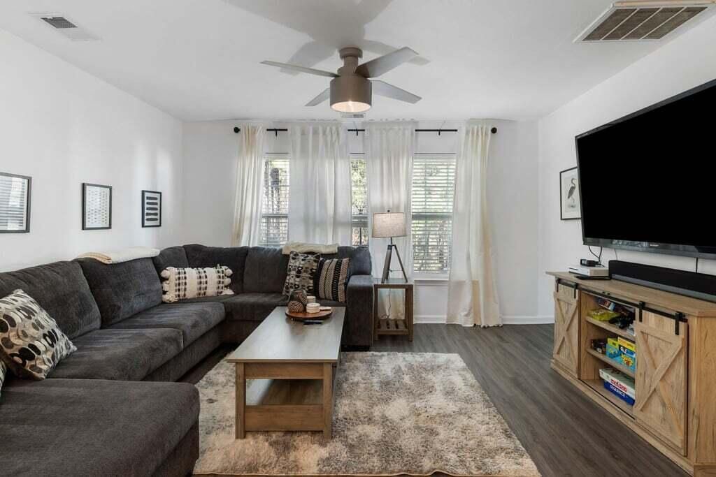 1207 Vistiana Drive Photo 12